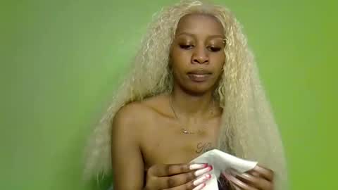 Snapshot of pretty_g2 chatting on October 2025 09:30:01 AM pretty_g2 online show from October 2025 09:30:01 AM