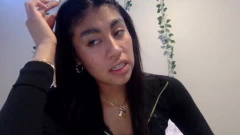 pretty_girl828687 online show from January 2026 05:40:01 PM