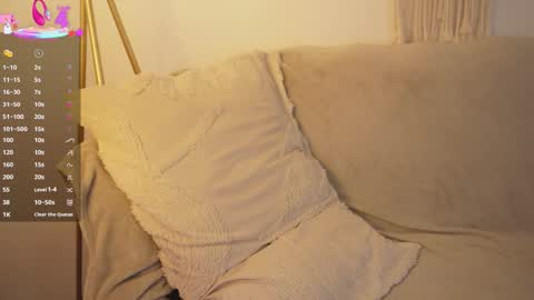 pretty_goddess online show from February 2026 08:39:01 PM