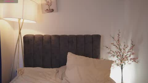 pretty_goddess online show from June 2026 07:40:01 PM