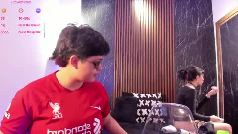 pretty_honey22 online show from May 2026 08:48:01 PM