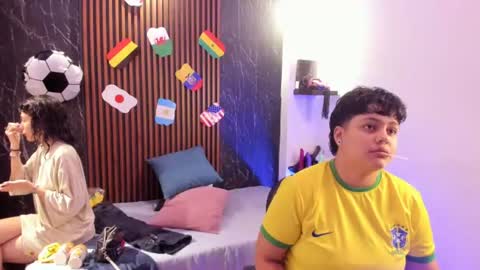 pretty_honey22 online show from June 2026 01:30:02 AM