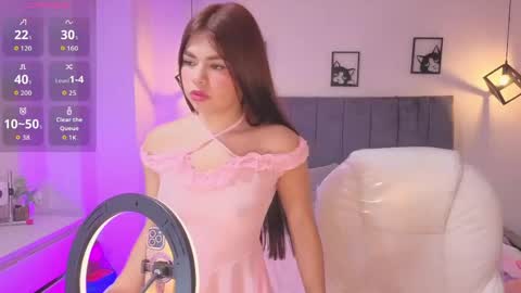 pretty online show from May 2026 01:08:01 PM