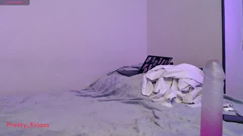 Snapshot of pretty_kriass chatting on March 2025 04:30:02 PM Pretty Kriss online show from March 2025 04:30:02 PM