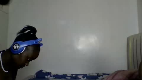 pretty luv1 online show from February 2026 08:47:01 PM