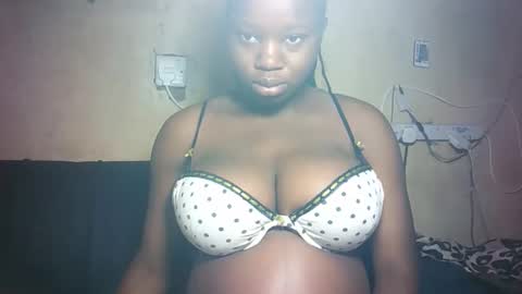 Snapshot of pretty_milan chatting on March 2026 07:55:02 AM pretty_milan online show from March 2026 07:55:02 AM