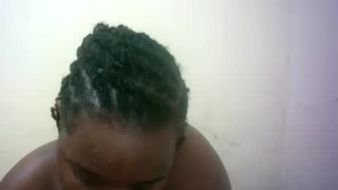 pretty_milan online show from June 2026 12:58:02 PM