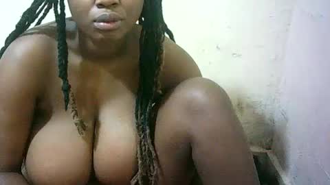 Snapshot of pretty_milan chatting on July 2026 08:27:02 AM pretty_milan online show from July 2026 08:27:02 AM