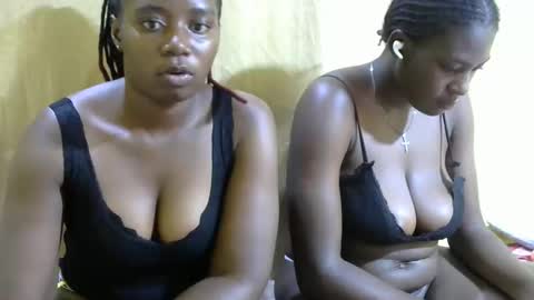 pretty_mishy online show from October 2025 12:11:01 AM