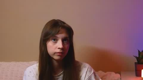 Emily online show from November 2025 04:09:02 PM