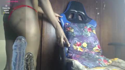 pretty_petite10 online show from September 2025 07:38:01 PM