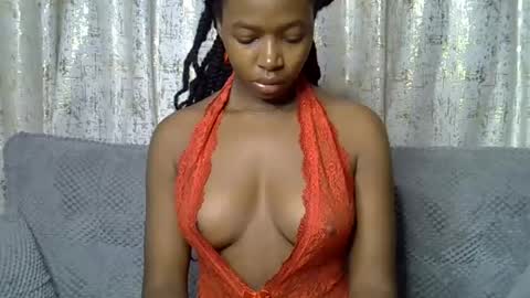 pretty_petite24 online show from June 2026 03:33:01 AM