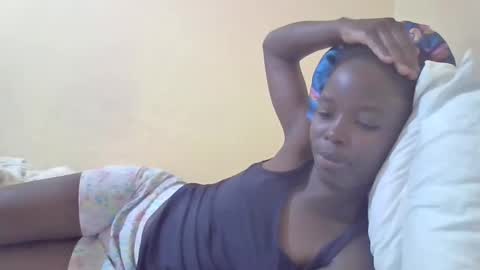 pretty_petite_ebony online show from January 2025 08:26:02 PM