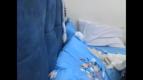 pretty_petite_ebony online show from May 2026 01:56:01 AM