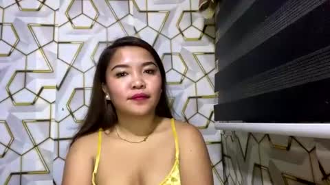 Snapshot of pretty_pharsa chatting on July 2026 06:25:01 PM pretty_pharsa online show from July 2026 06:25:01 PM