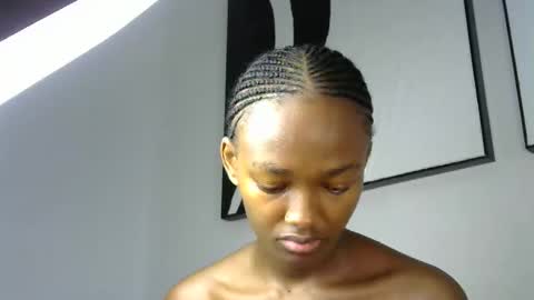 Snapshot of pretty_queennie chatting on April 2026 10:53:02 AM Pretty doll online show from April 2026 10:53:02 AM