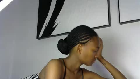 Snapshot of pretty_queennie chatting on April 2026 09:21:02 PM Pretty doll online show from April 2026 09:21:02 PM