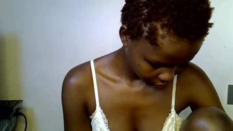 pretty_scooper online show from May 2026 10:47:01 PM