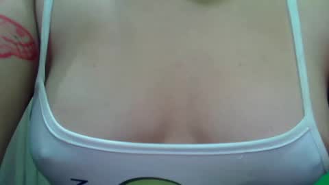 pretty stela online show from February 2025 01:39:02 PM