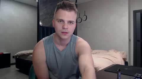 Snapshot of pretty_sweety chatting on October 2025 06:21:01 AM Justin online show from October 2025 06:21:01 AM