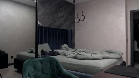 Snapshot of pretty_sweety chatting on November 2025 05:01:01 PM Justin online show from November 2025 05:01:01 PM