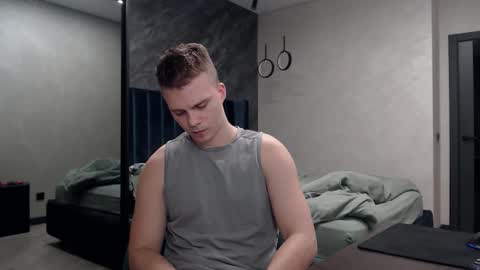 Snapshot of pretty_sweety chatting on December 2025 05:08:02 PM Justin online show from December 2025 05:08:02 PM