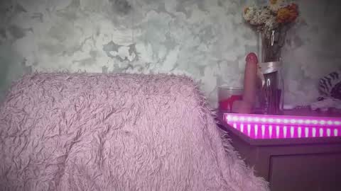 Snapshot of prettyaliceee chatting on October 2025 04:13:01 AM Alice online show from October 2025 04:13:01 AM