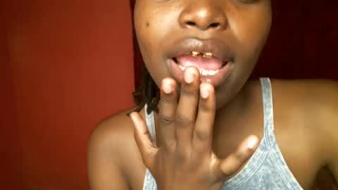 Snapshot of prettybabe02 chatting on January 2025 08:24:01 PM SaraCattra online show from January 2025 08:24:01 PM