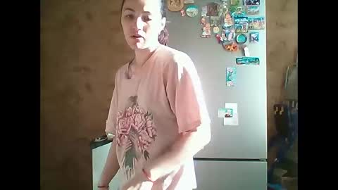 Snapshot of prettybella_7 chatting on June 2026 03:23:02 AM Bella online show from June 2026 03:23:02 AM