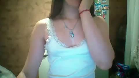 Snapshot of prettybella_7 chatting on July 2026 09:43:01 PM Bella online show from July 2026 09:43:01 PM