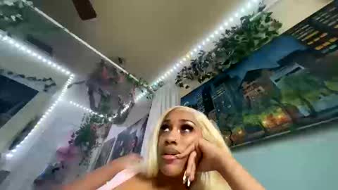 prettyblackgal online show from October 2025 11:49:01 PM