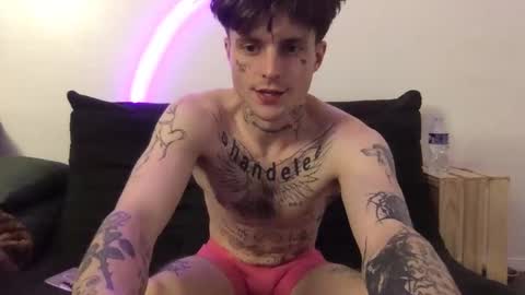 pretty boy online show from October 2025 03:17:02 AM