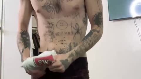 Snapshot of prettyboyszn chatting on March 2026 03:24:02 AM pretty boy online show from March 2026 03:24:02 AM