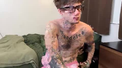 Snapshot of prettyboyszn chatting on April 2026 04:55:01 AM pretty boy online show from April 2026 04:55:01 AM