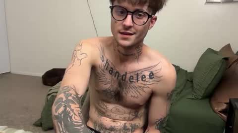 Snapshot of prettyboyszn chatting on April 2026 02:31:01 AM pretty boy online show from April 2026 02:31:01 AM