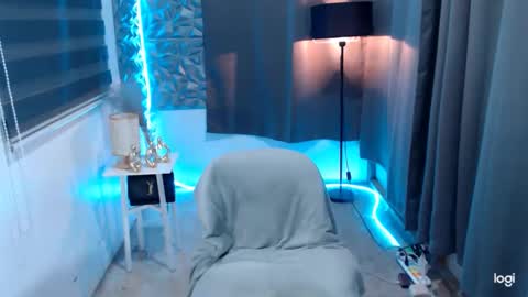 Snapshot of prettycumnotes69 chatting on December 2024 08:56:01 AM ASHLEY online show from December 2024 08:56:01 AM