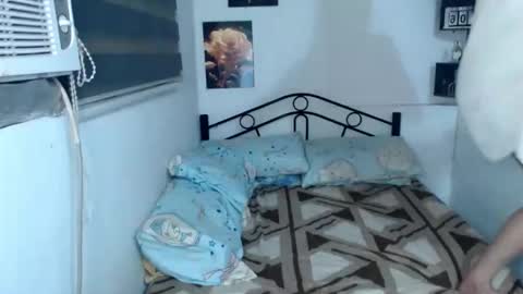 Snapshot of prettycumnotes69 chatting on October 2025 10:35:02 AM ASHLEY online show from October 2025 10:35:02 AM