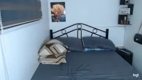 Snapshot of prettycumnotes69 chatting on April 2026 11:22:02 AM ASHLEY online show from April 2026 11:22:02 AM