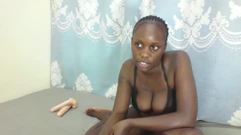 Snapshot of prettydarkskin002 chatting on February 2025 06:57:02 PM SHANIA online show from February 2025 06:57:02 PM