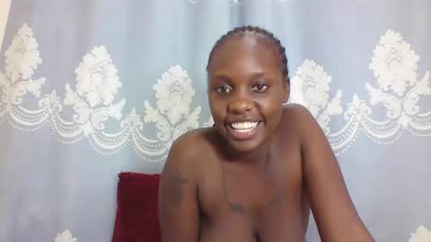 Snapshot of prettydarkskin002 chatting on February 2025 06:01:02 PM SHANIA online show from February 2025 06:01:02 PM