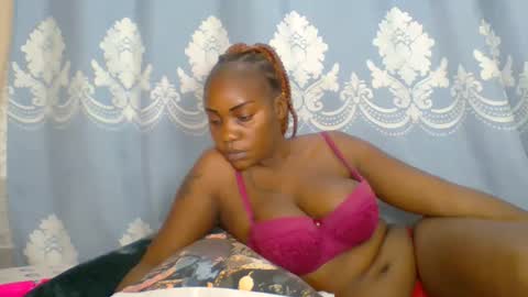 Snapshot of prettydarkskin002 chatting on September 2025 10:04:01 PM SHANIA online show from September 2025 10:04:01 PM