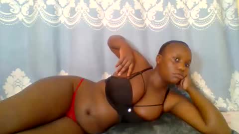 Snapshot of prettydarkskin002 chatting on May 2026 09:16:02 AM SHANIA online show from May 2026 09:16:02 AM