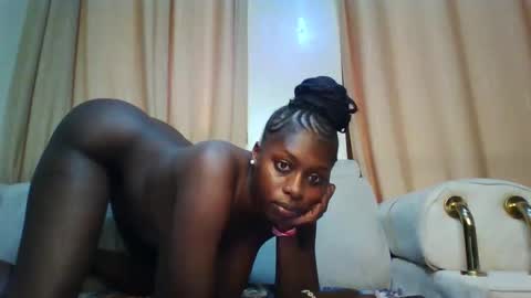 Snapshot of prettydulce chatting on October 2025 02:59:02 PM prettydulce online show from October 2025 02:59:02 PM