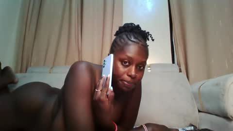 Snapshot of prettydulce chatting on November 2025 03:45:02 PM prettydulce online show from November 2025 03:45:02 PM