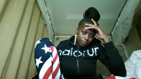 prettydulce online show from February 2026 04:36:02 PM