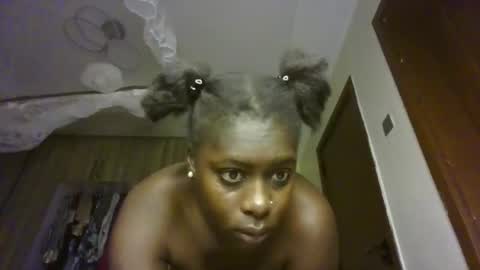Snapshot of prettydulce chatting on June 2026 03:40:02 AM prettydulce online show from June 2026 03:40:02 AM
