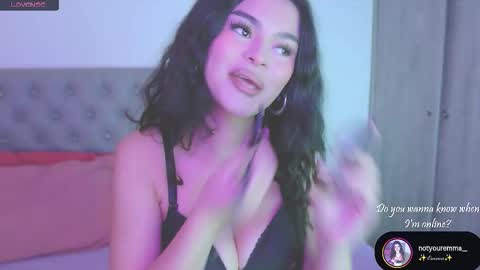 Snapshot of prettyemma_ chatting on December 2025 09:01:02 PM Emma online show from December 2025 09:01:02 PM