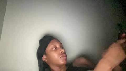 prettyfacefemale online show from February 2026 07:37:02 AM