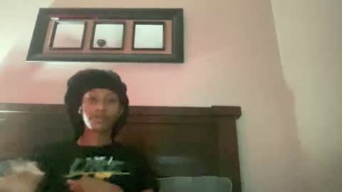 prettyfacefemale online show from May 2026 05:02:02 AM
