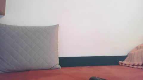 prettyjulliette online show from November 2025 02:06:02 PM